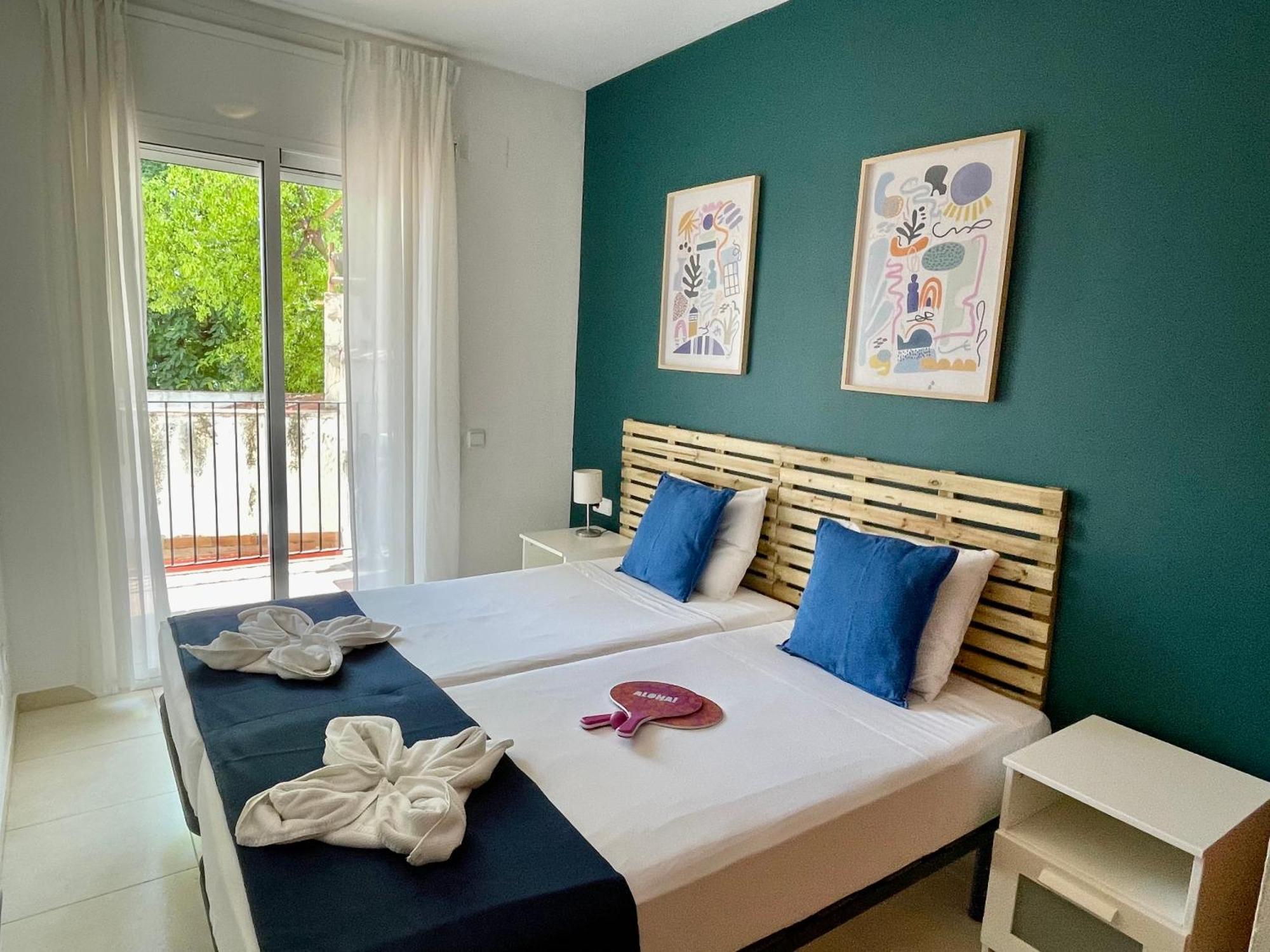 Sant Pau Beach Home With Terrace 锡切斯 外观 照片